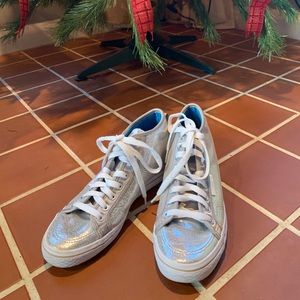 Ladies, sneakers, SZ 9